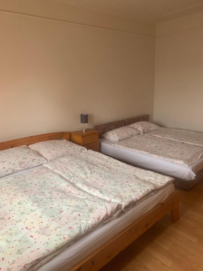 Gabor Aron Apartment ハイデゥソボスロー エクステリア 写真