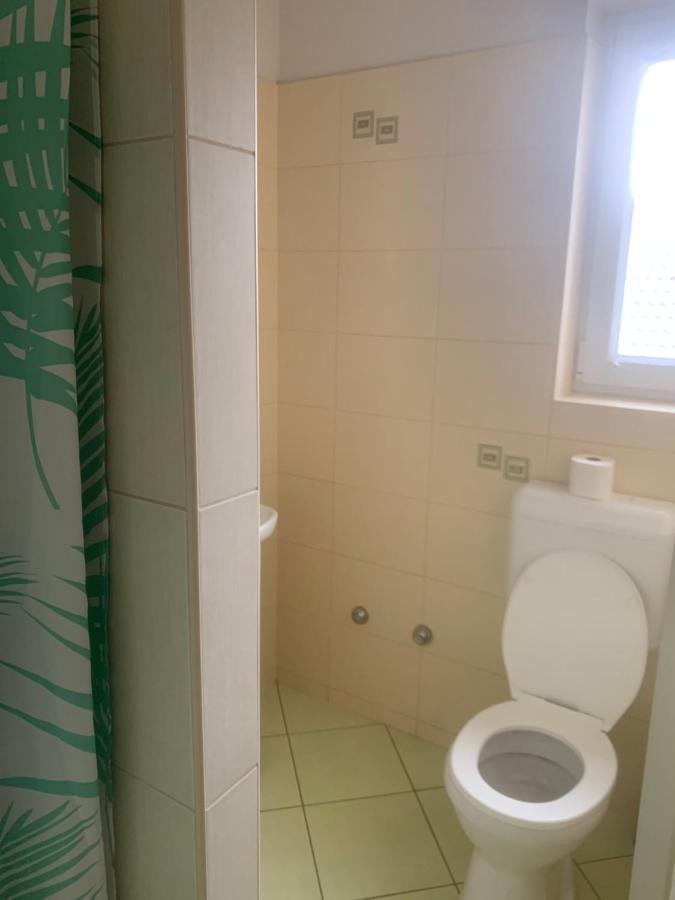 Gabor Aron Apartment ハイデゥソボスロー エクステリア 写真