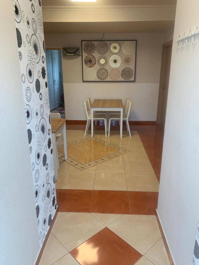 Gabor Aron Apartment ハイデゥソボスロー エクステリア 写真