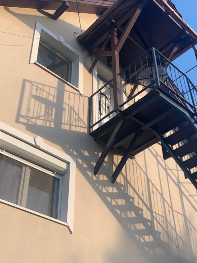 Gabor Aron Apartment ハイデゥソボスロー エクステリア 写真